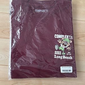 Complexcon Long Beach 2022 verdy tee maroon